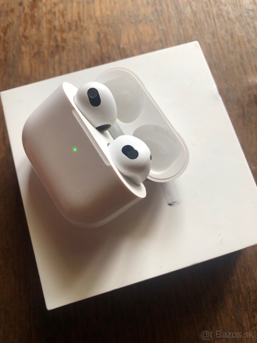 AirPods 3