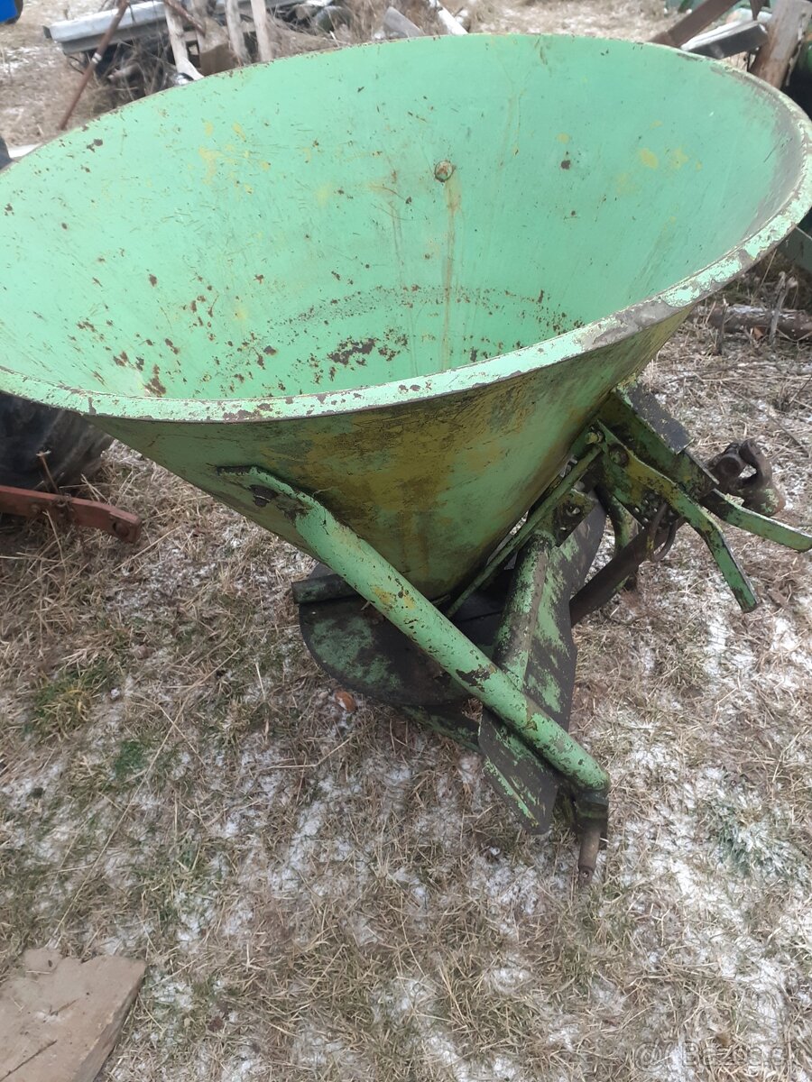 Rozmetadlo umeleho hnojiva