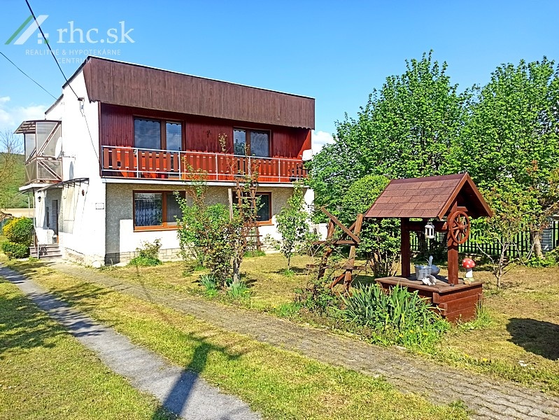 PRAKTICKÝ RODINNÝ DOM SO ZÁHRADOU - BREZNICA, OKR. STROPKOV