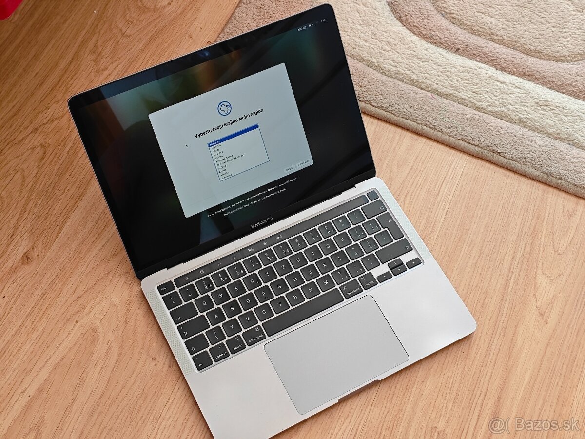 Macbook Pro 13 Touchbar 2020 (4 Thunderbolt porty)