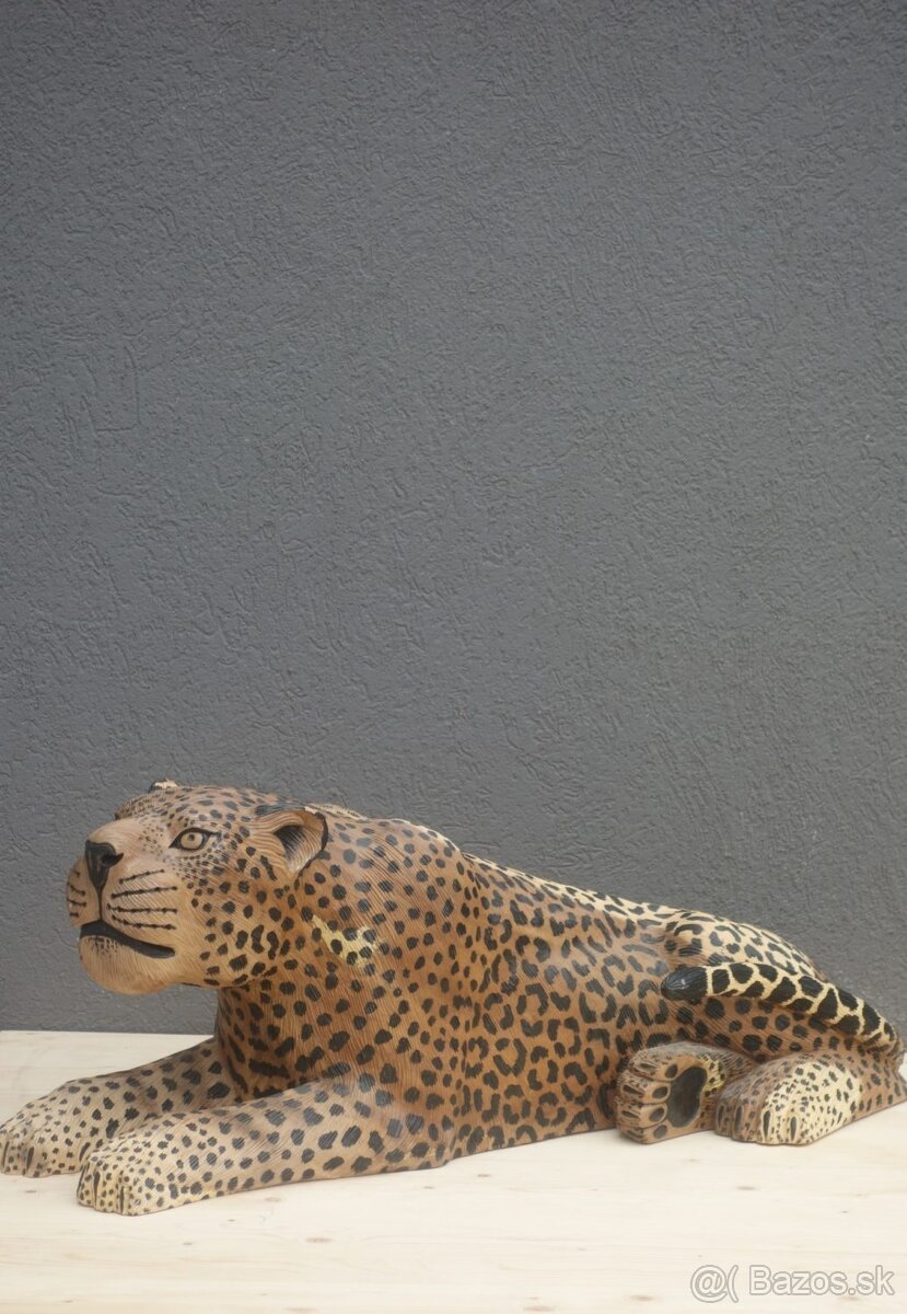LEOPARD drevo dekorácia.
