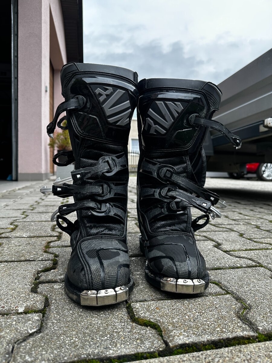 Na predaj: Raven Trooper MX Boots