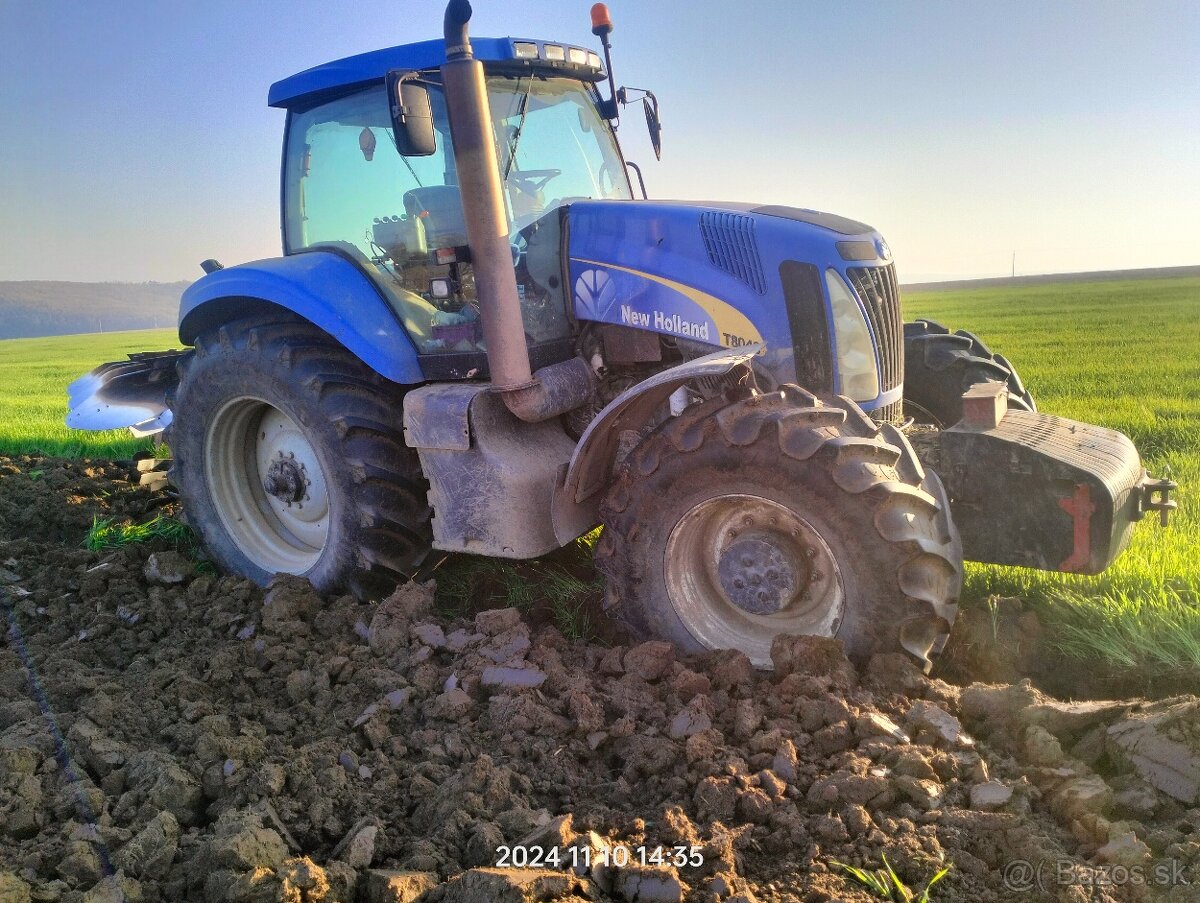 New holland t8040