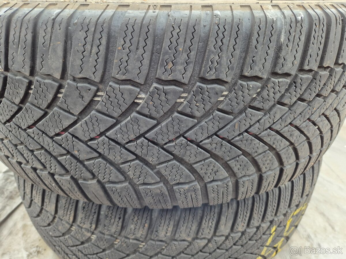 Predam zimne pneu 2x 225/60R17 Bridgestone