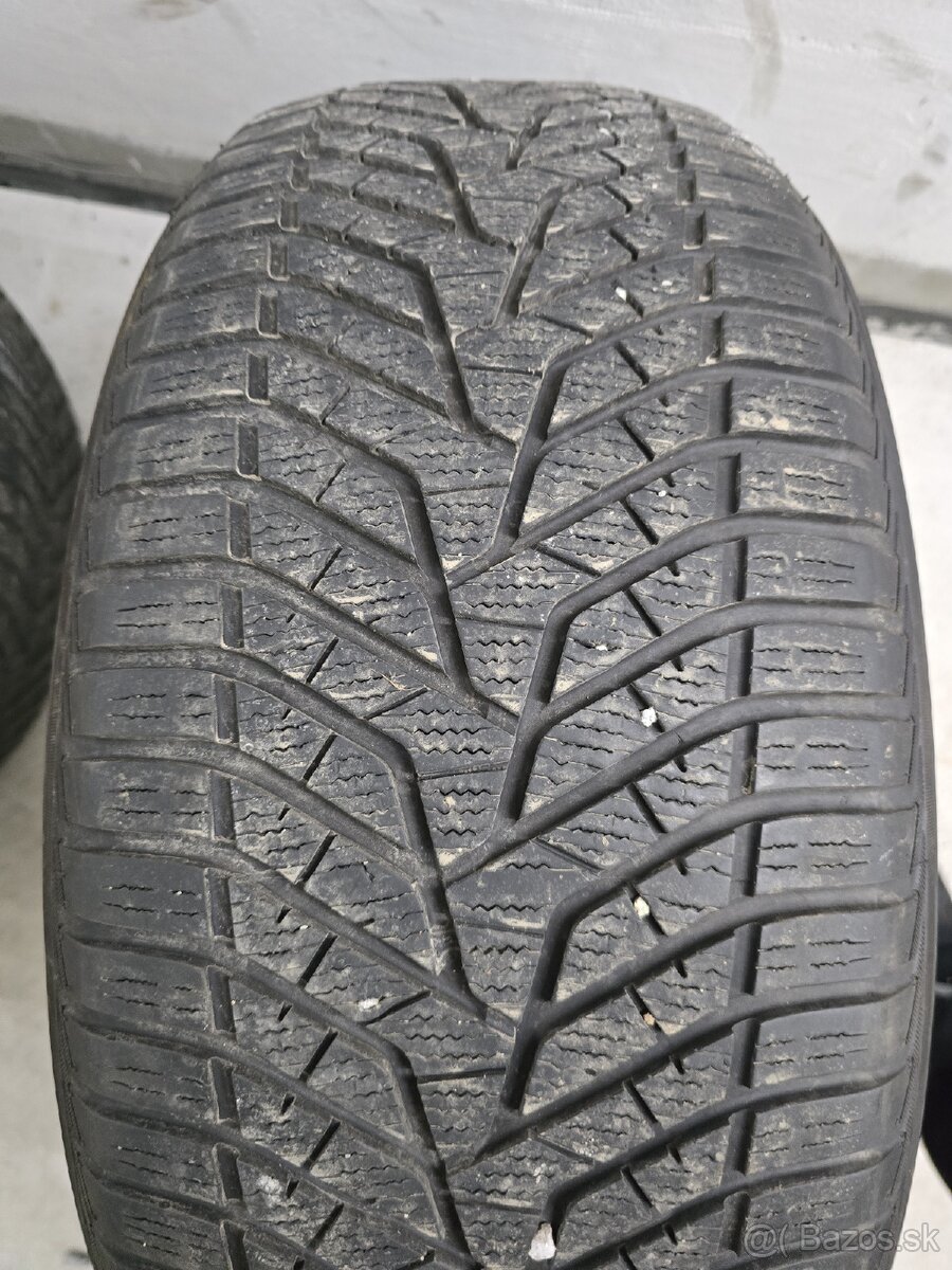 Yokohama zimné 255/50 R20