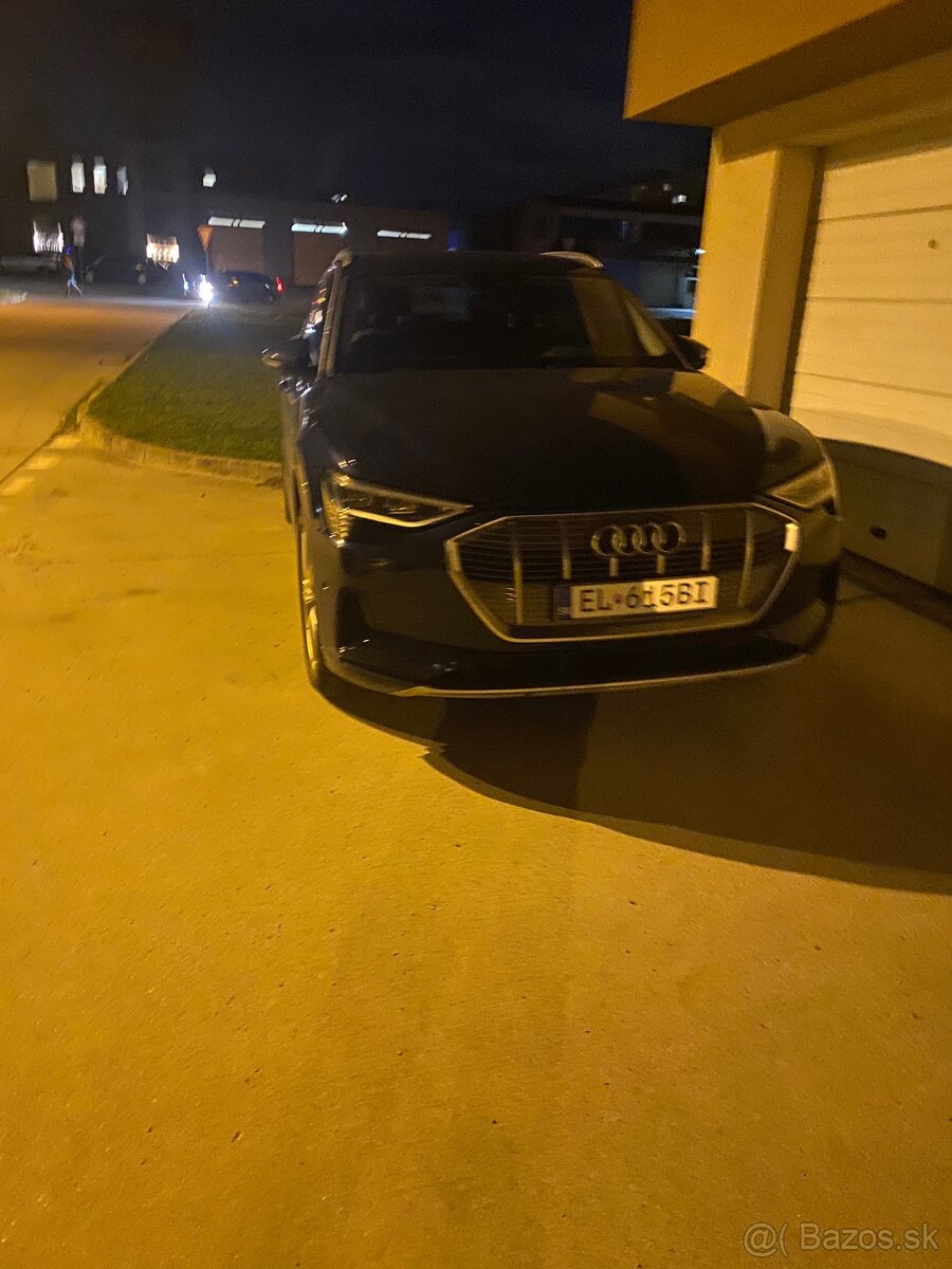 Predám audi e-tron len 67000km Servis 1majitel Quattro 50