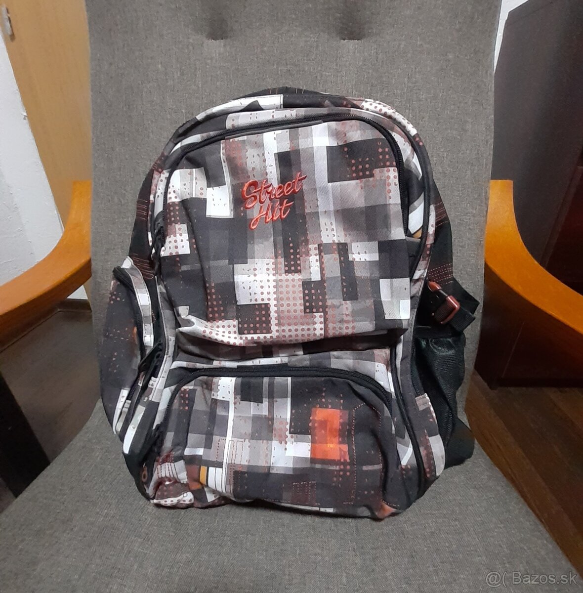 Nový školský batoh Topgal Street hit