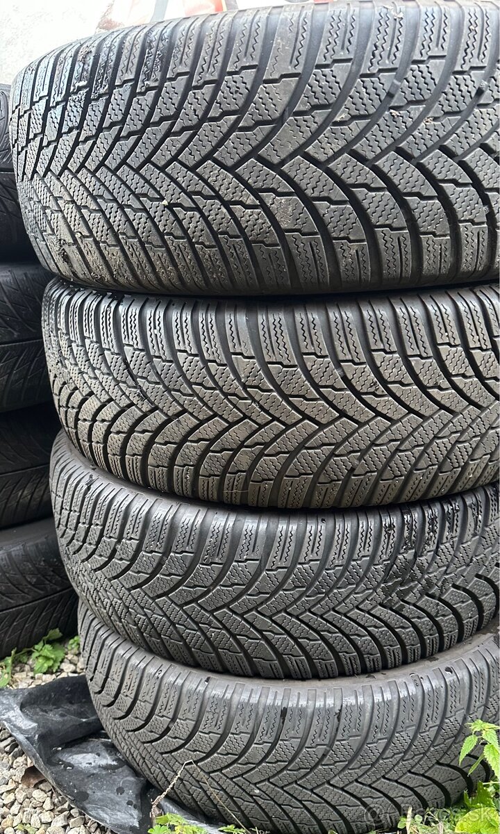 Firestone WinterHawk 4 225/60 r18