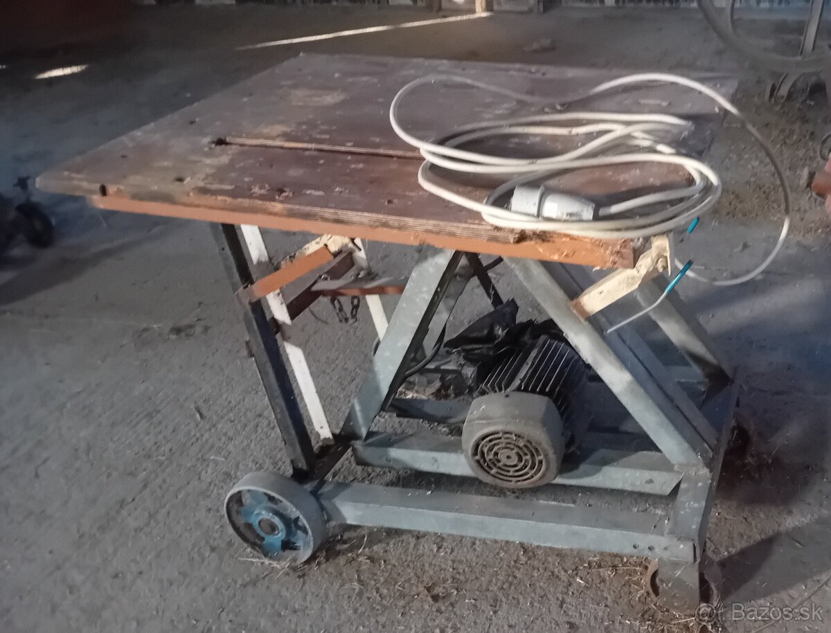 Cirkulár 400V, rezný kotúč 600 mm