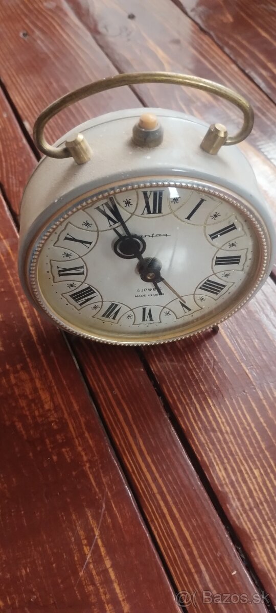 Predám tieto veci veľmi lacno ktoré vidíte na foto o