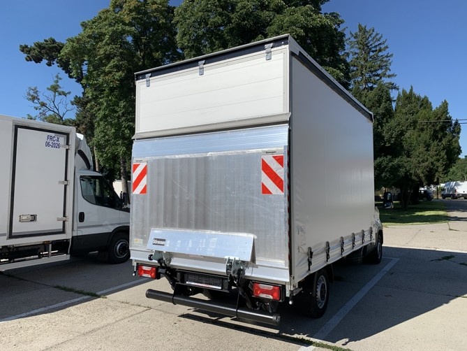 Prodám novou 12V plošinu Sörensen 750kg