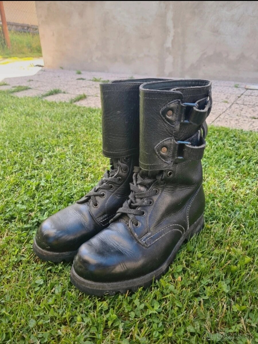 Kožené čierne kanady