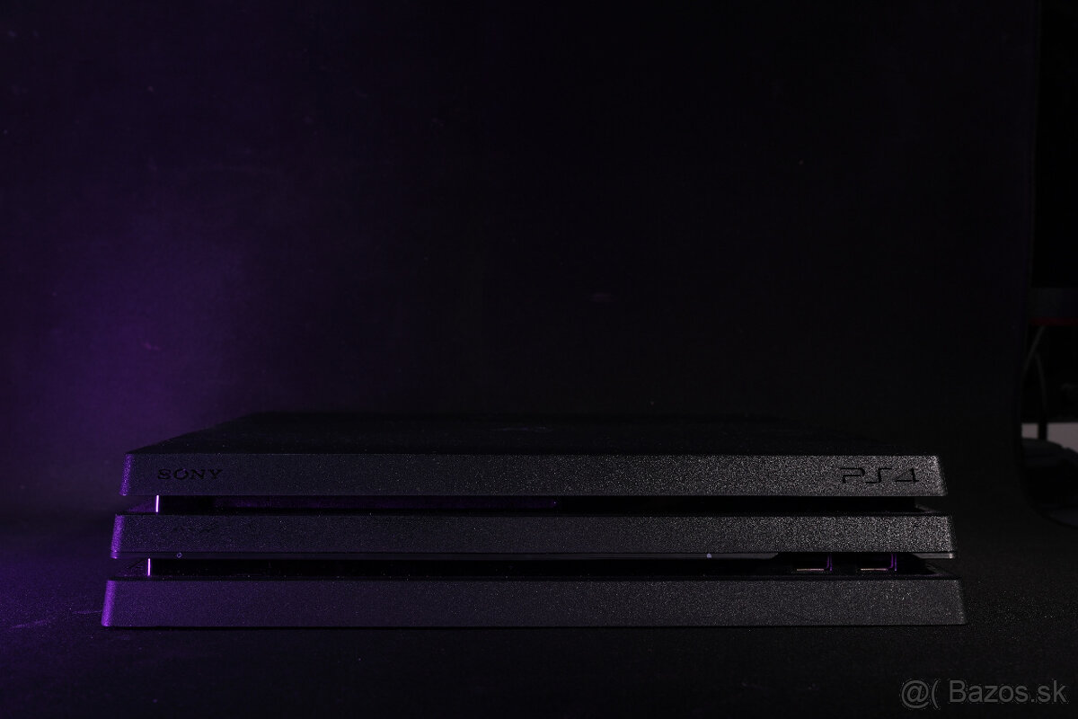 PlayStation 4 PRO + VR1 + HRY