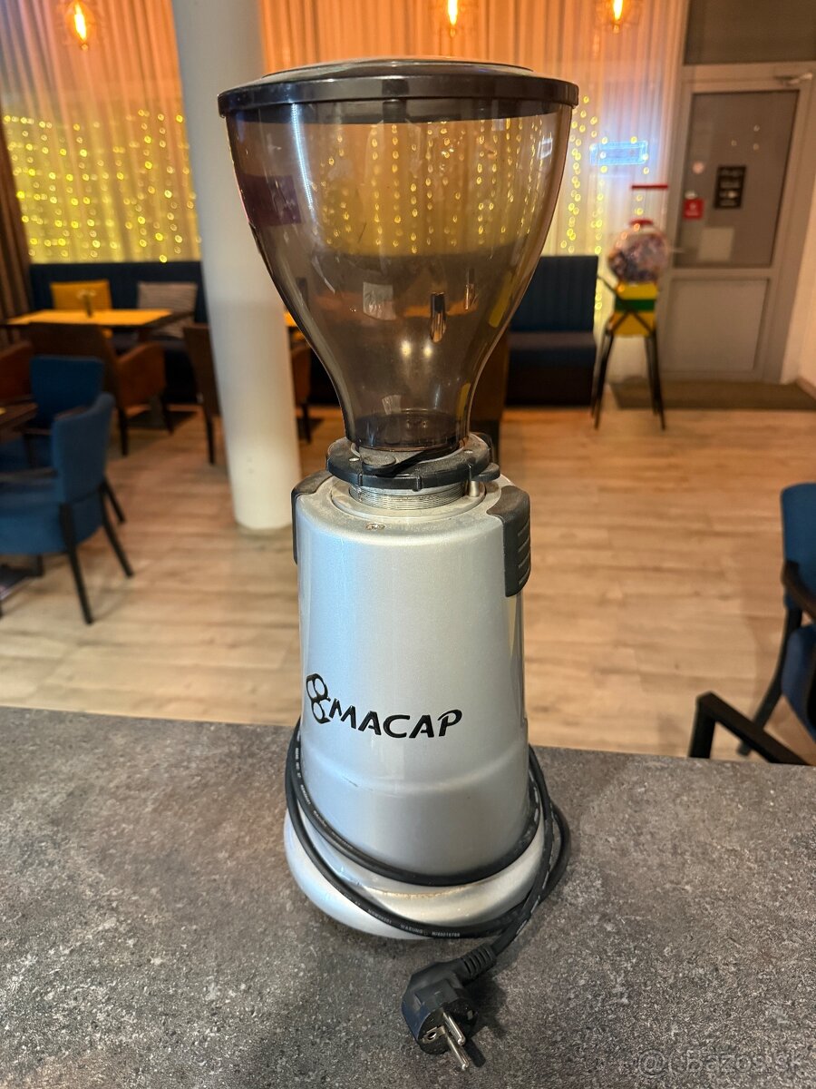 Profesionálny mlynček na kávu MACAP