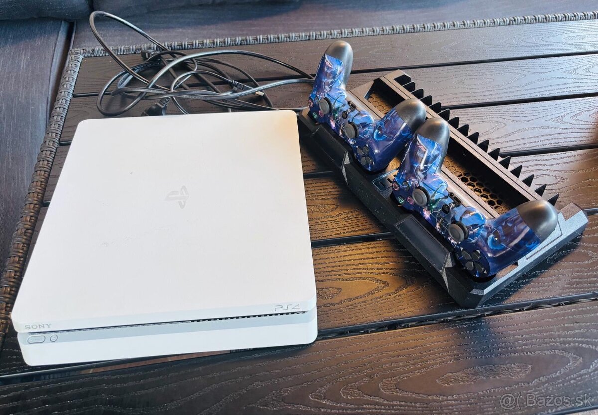 PS4, chladenie, 2x ovládač