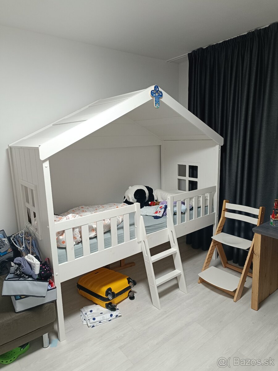 Predám detskú posteľ.domček.