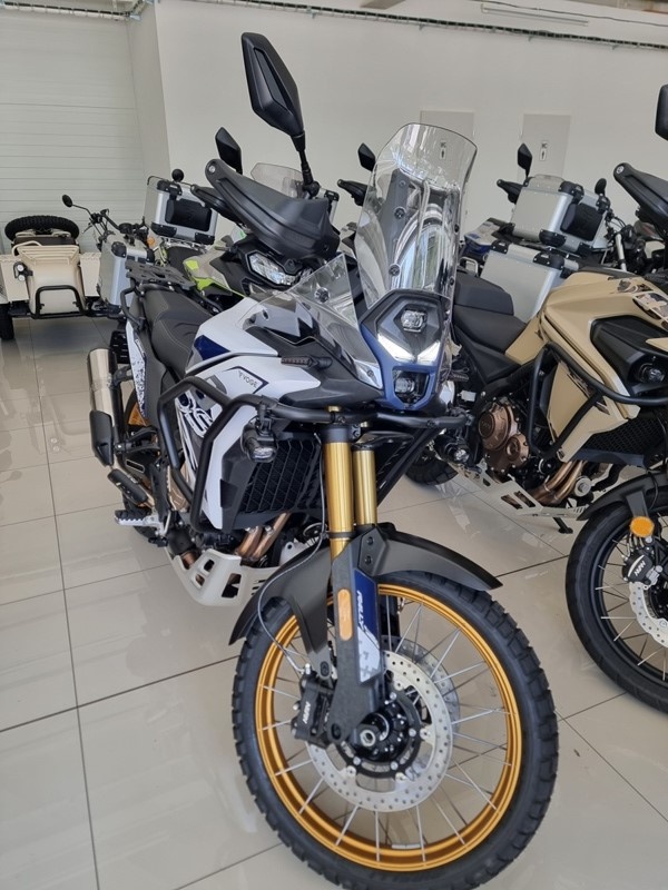 VOGE 800 Rally