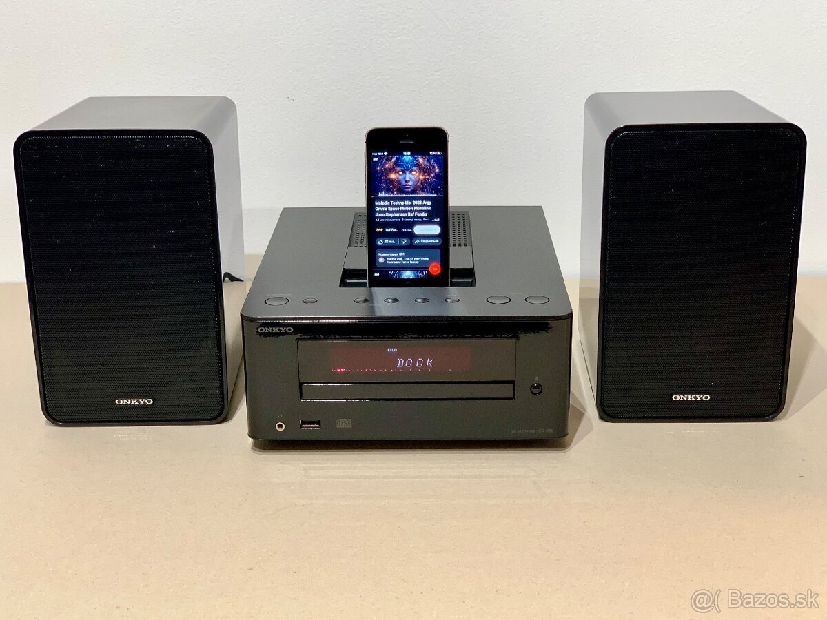 ONKYO CR-255 + ONKYO D-T15 … mikro systém