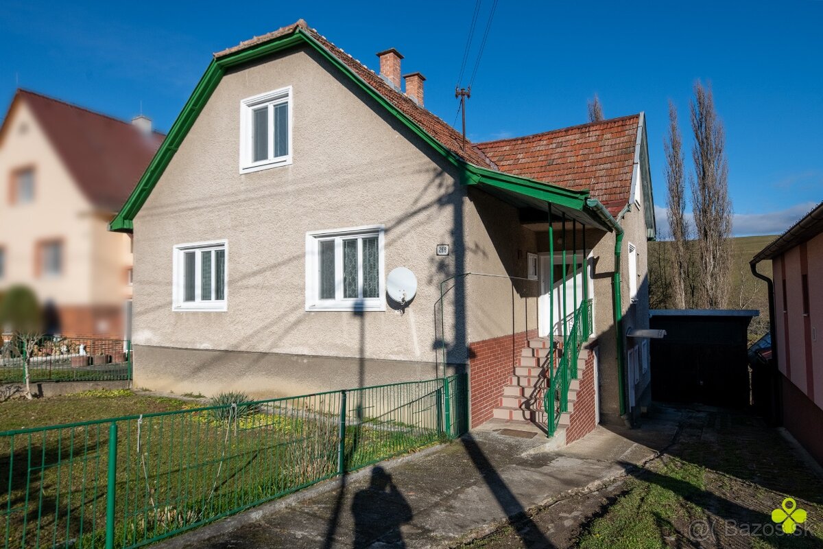 REZERVOVANÉ - 5 IZBOVÝ RODINNÝ DOM V OPATOVCIACH NAD NITROU
