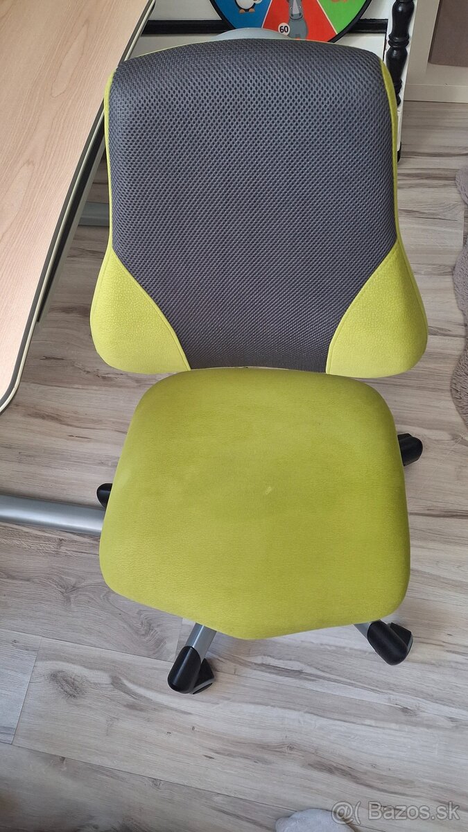 MAYER rastuci stolík a stolicka