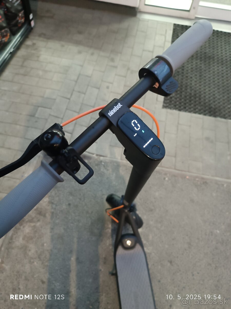 Elektricka kolobezka Ninebot