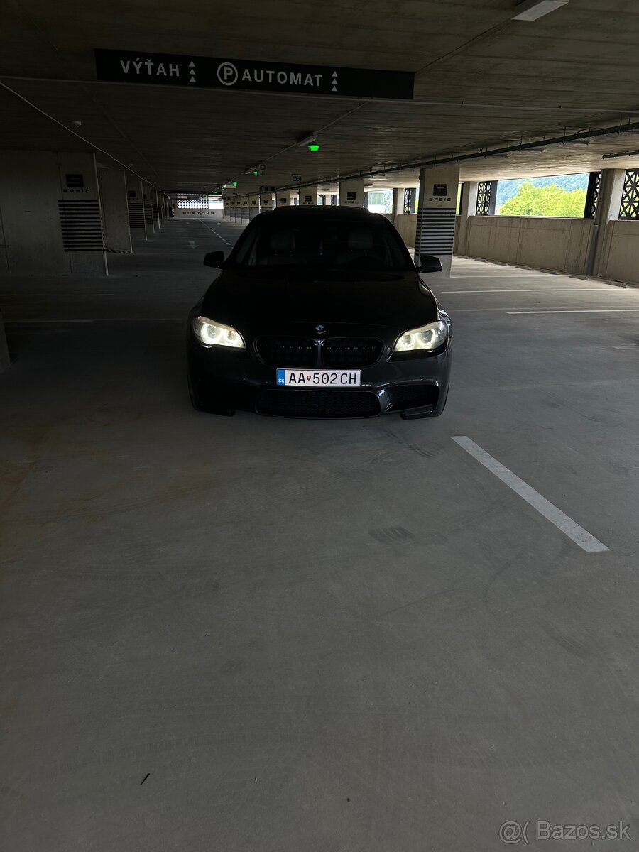 BMW F10 528i