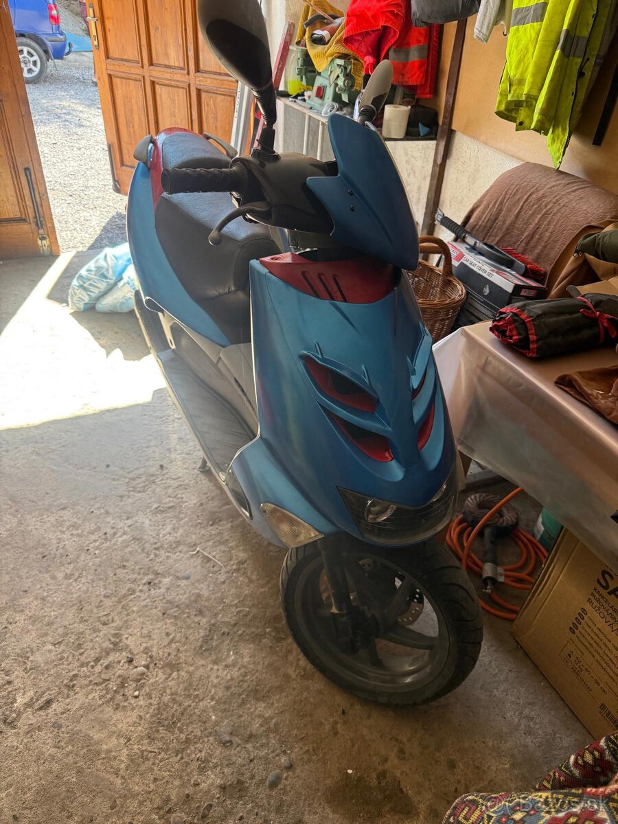 Aprilia SR 50