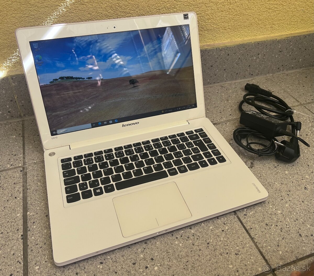 Lenovo IdeaPad U310 / i3 2365M / 4GB RAM / 128GB SSD /13.3"