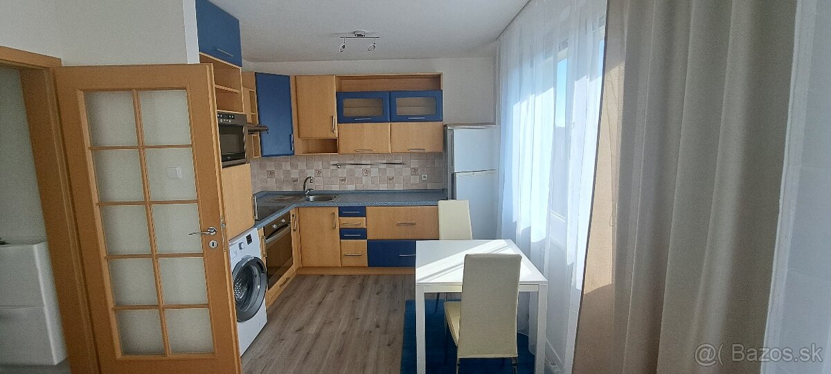 Prenajmem 1 izbový byt Oremburská - Banská Bystrica