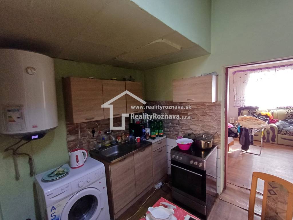 1 izbový Banícky dom na Rožňavskej Bani.