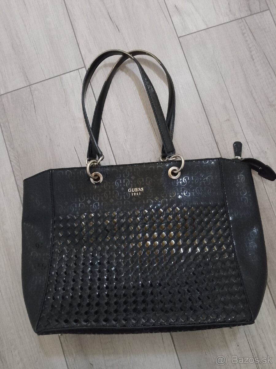 Kabelka Guess