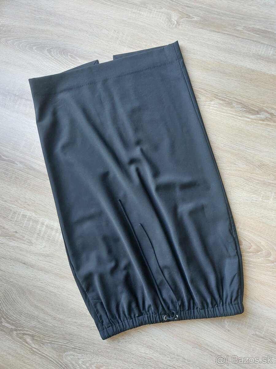 COS tenká vlnená sukňa XS-S