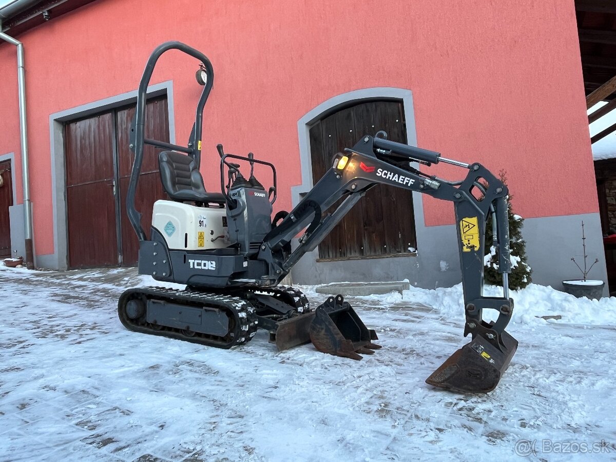 minibager SCHAEFF TC08 10/2020 - 550 mth - top stav