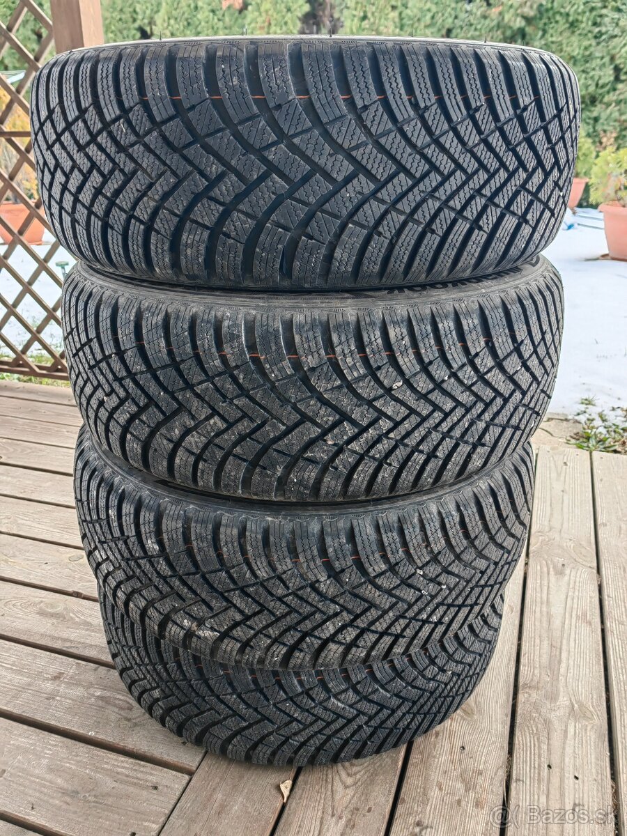 Hankook 205/55 r16 zimné