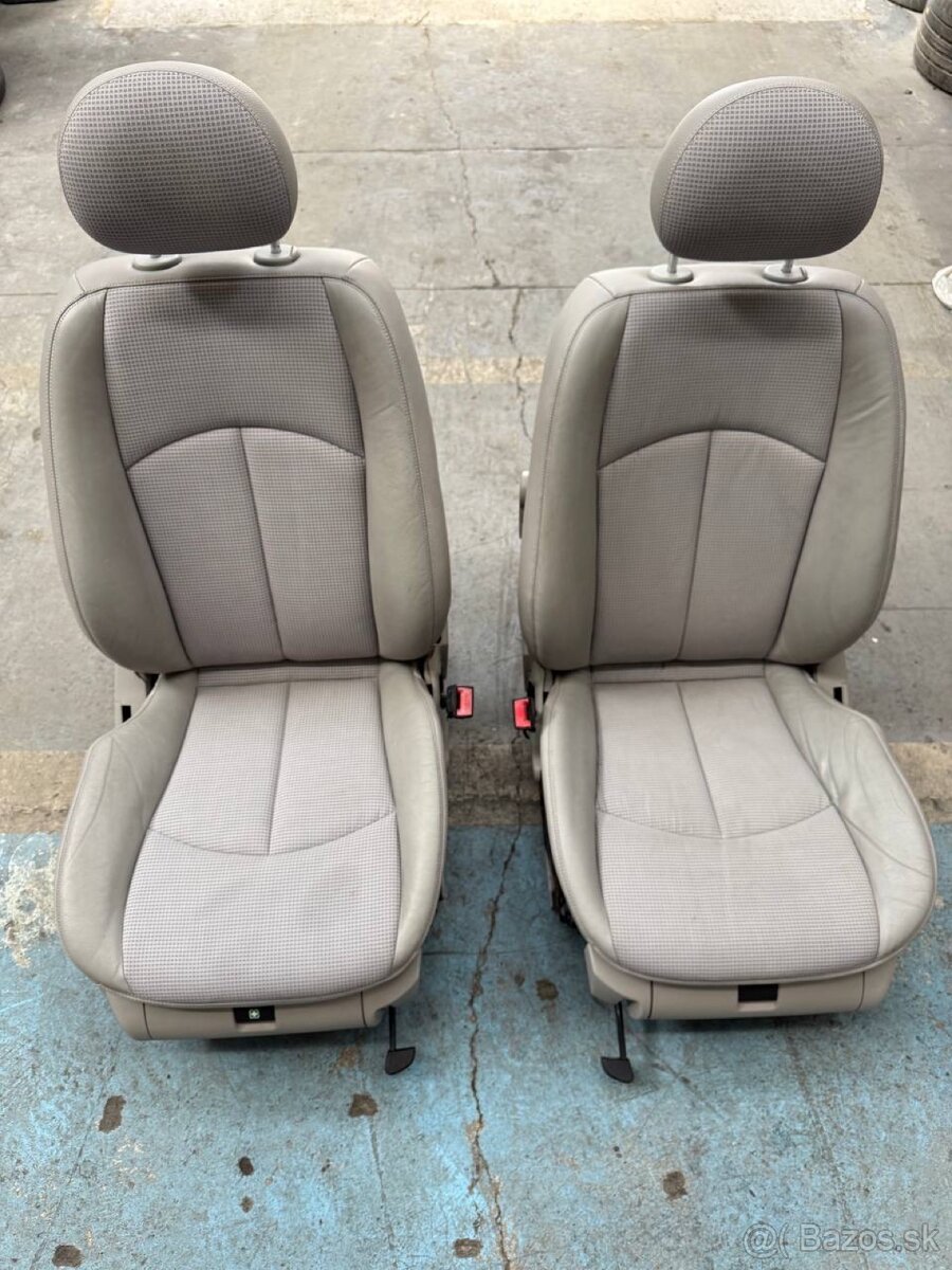 Sedadla Mercedes-Benz W211 sedan facelift