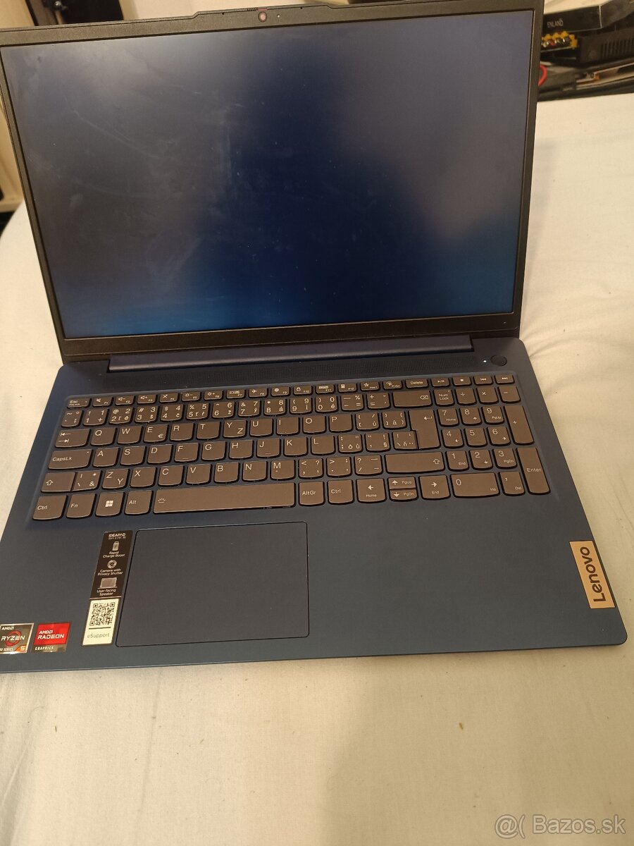 Lenovo Ideapad slim 3 15ABR8