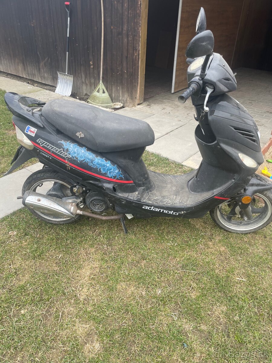Skúter adamoto speeder 50