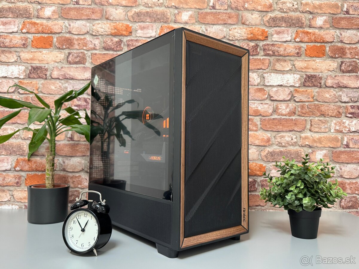 Ryzen 7 9800X3D\32GB\RX 9700XT\SSD\850W Zdroj