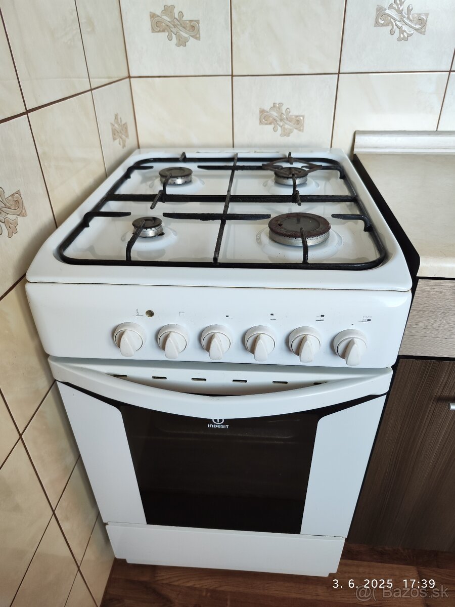 Plynový sporák