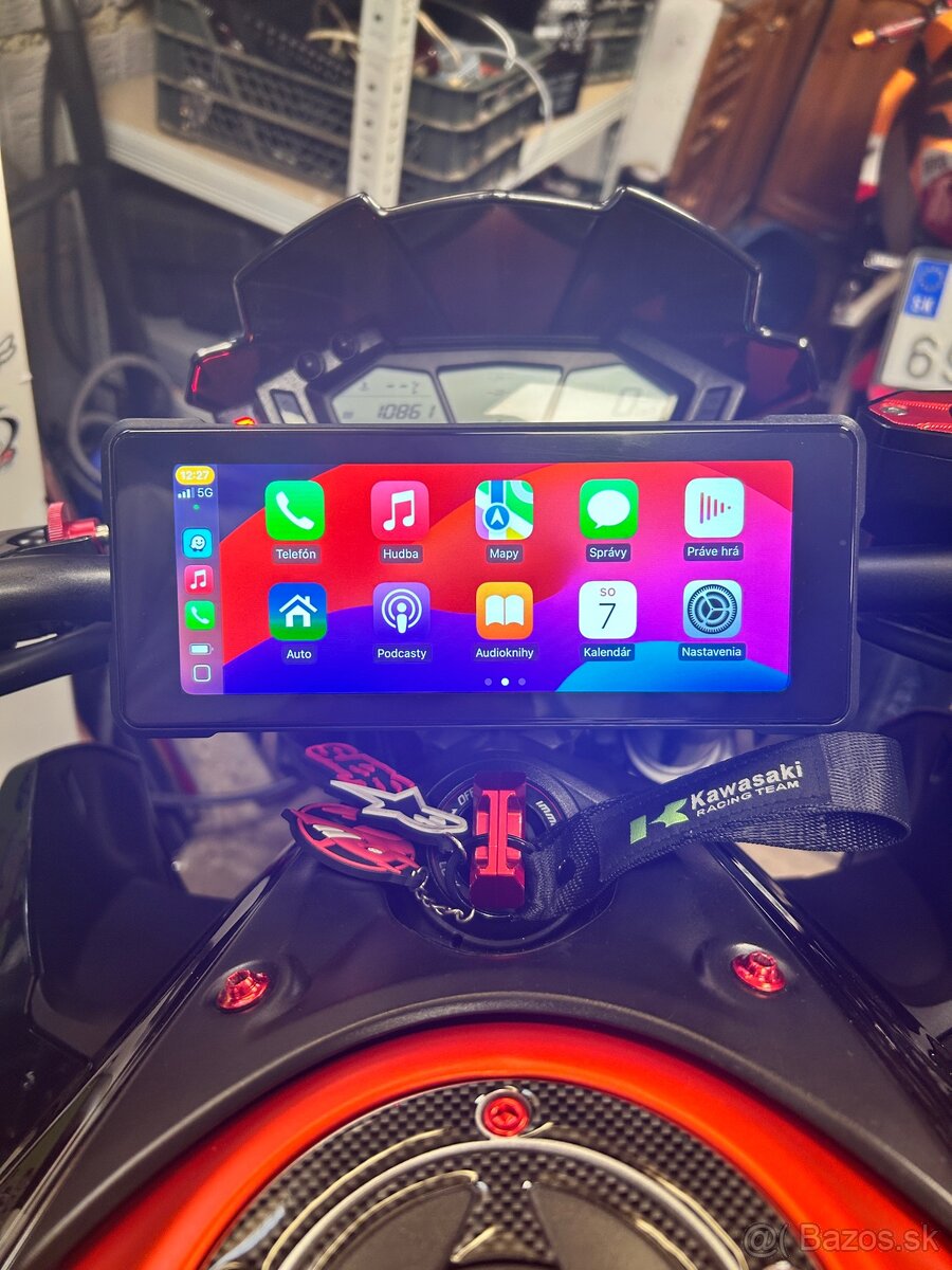 Navigácia na motorku GPS