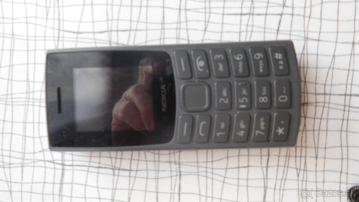Predám tlačítkový telefón Nokia