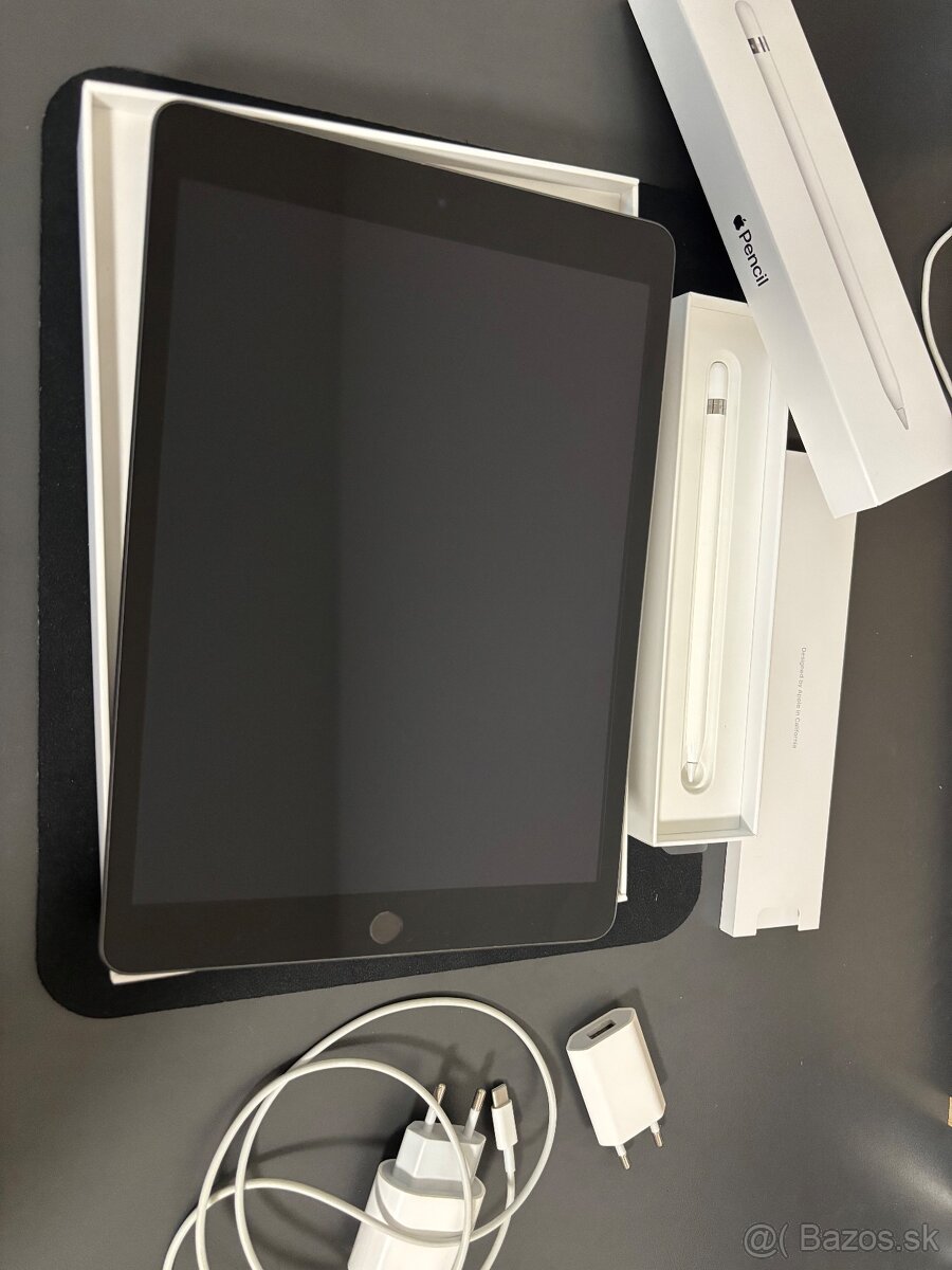 Ipad 9th generation Space Gray 64GB