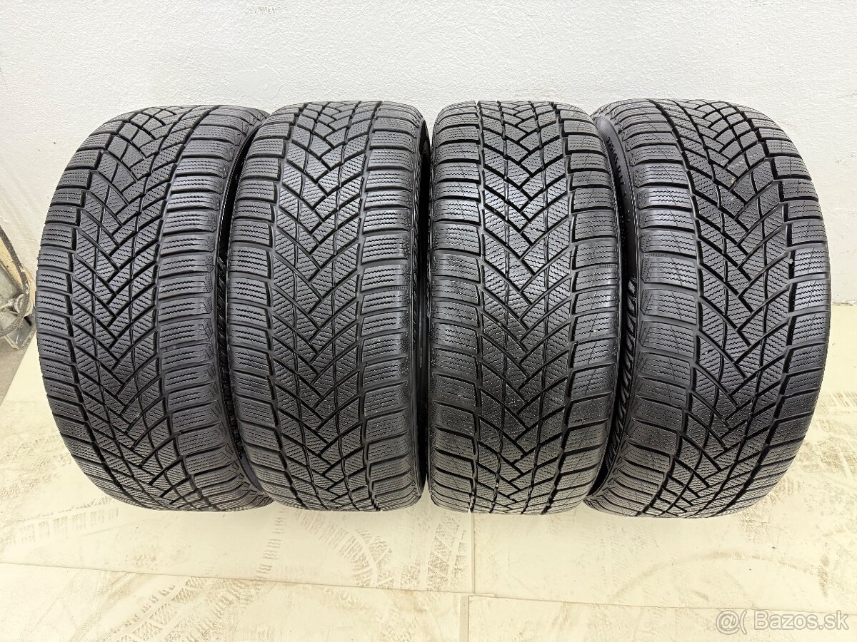 225/45 R17 Zimné pneumatiky 4ks