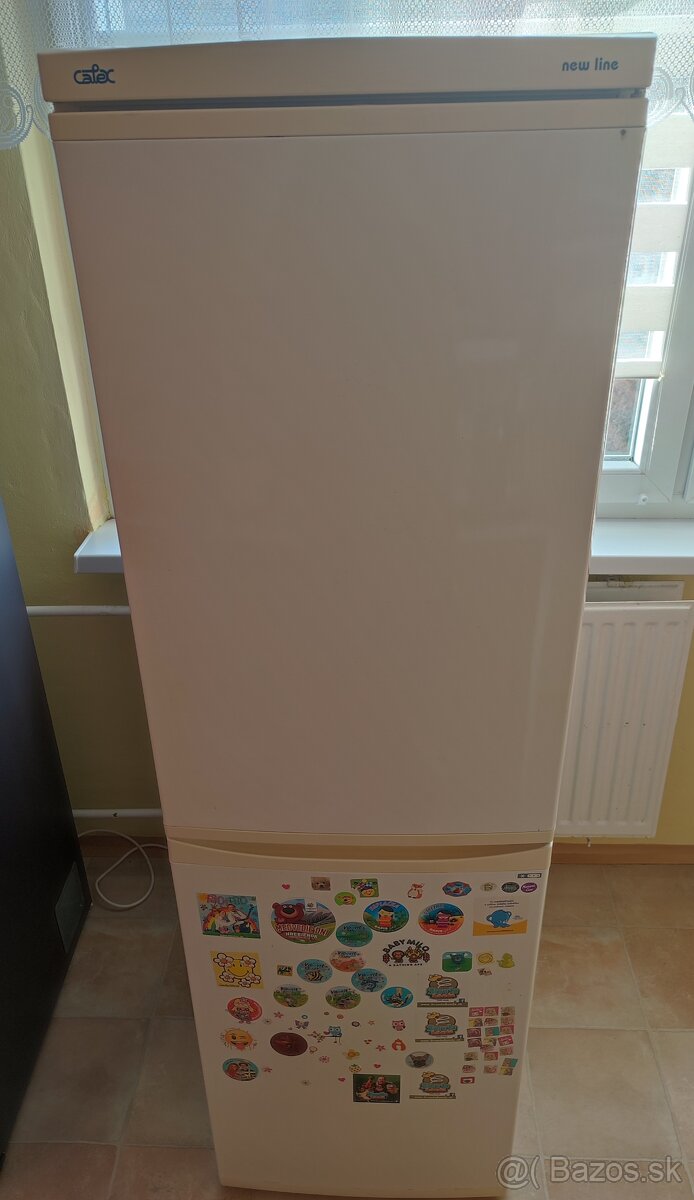Kombinovaná chladnička s mrazničkou Calex.