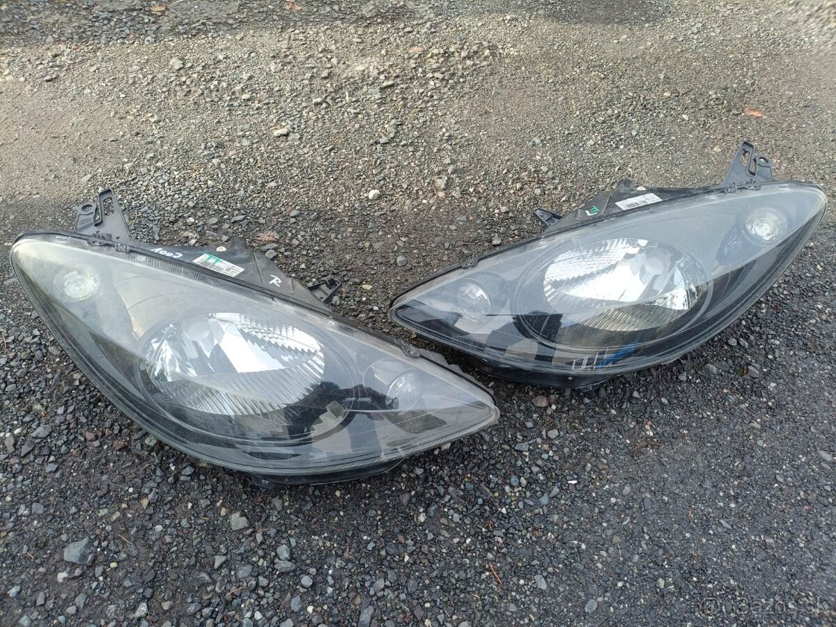 Predné svetla Peugeot 1007