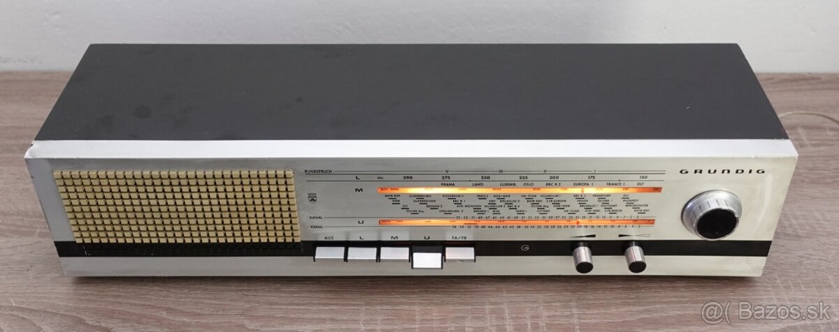 Radio GRUNDIG RF 2060