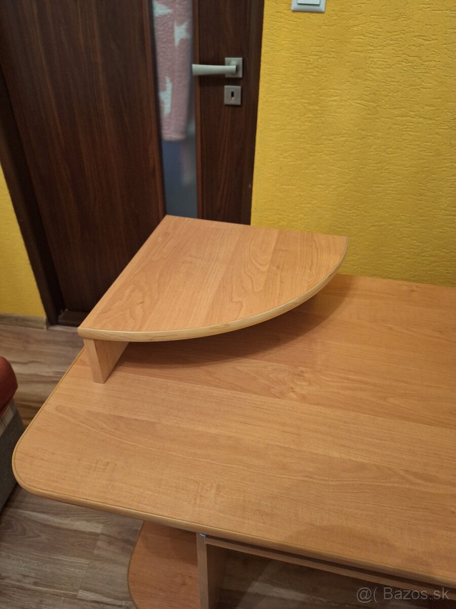 Predam PC stolik.
