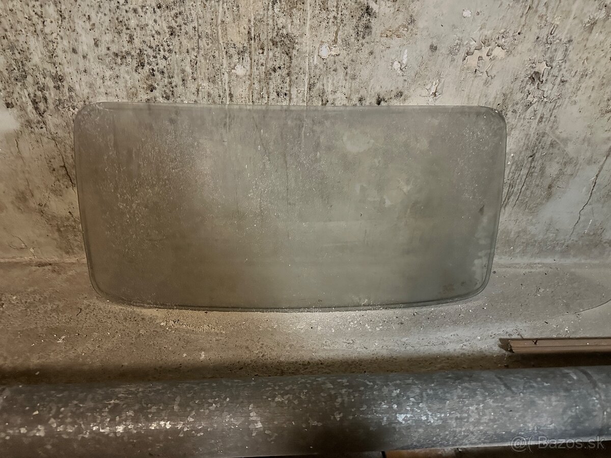 Celne a zadne sklo fiat 850