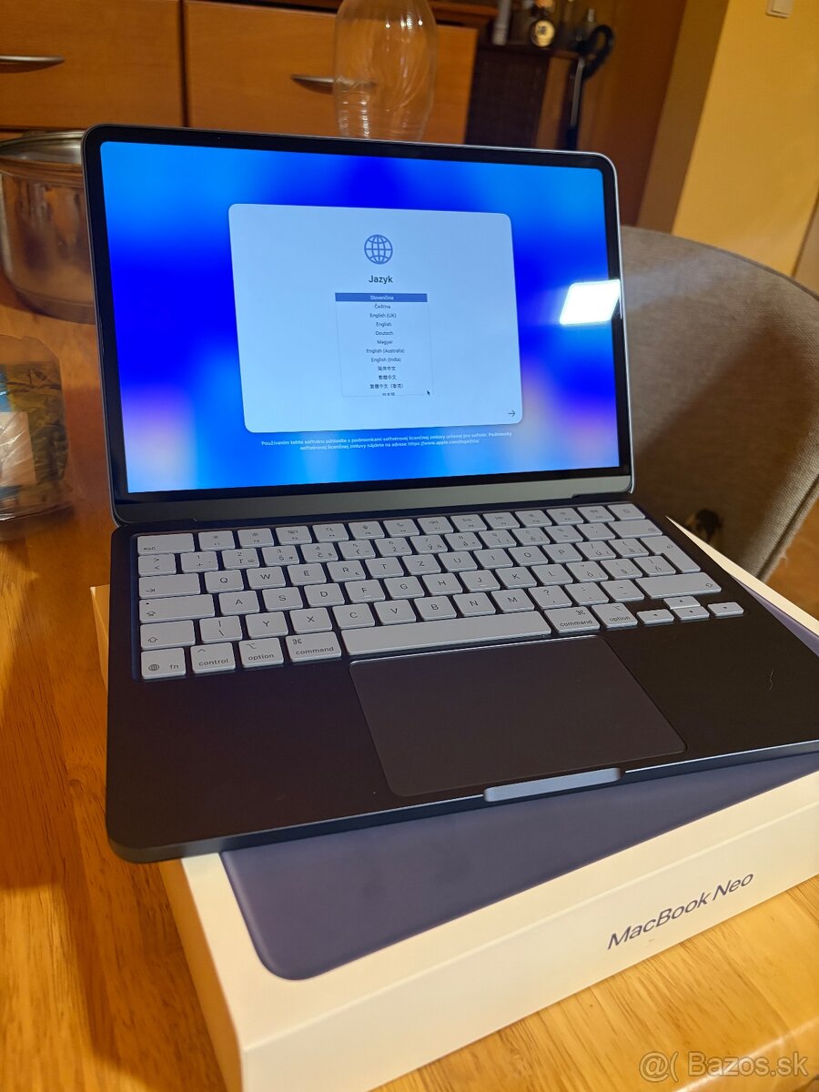 MacBook Neo 256GB