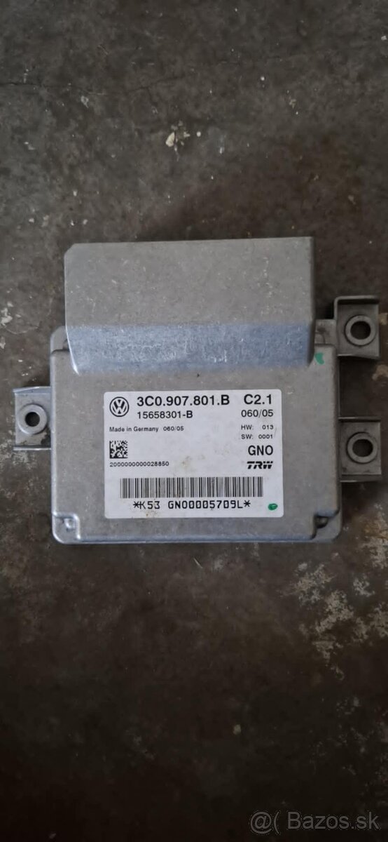 Parkovacia jednokta VW Passat B6
